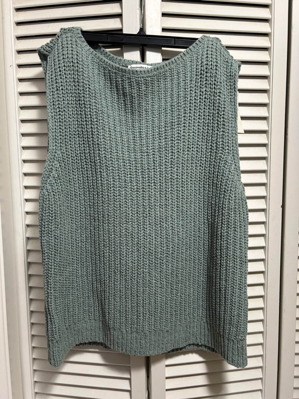 Abercrombie & Fitch Sleeveless Knit Tank/Vest in Sage Green